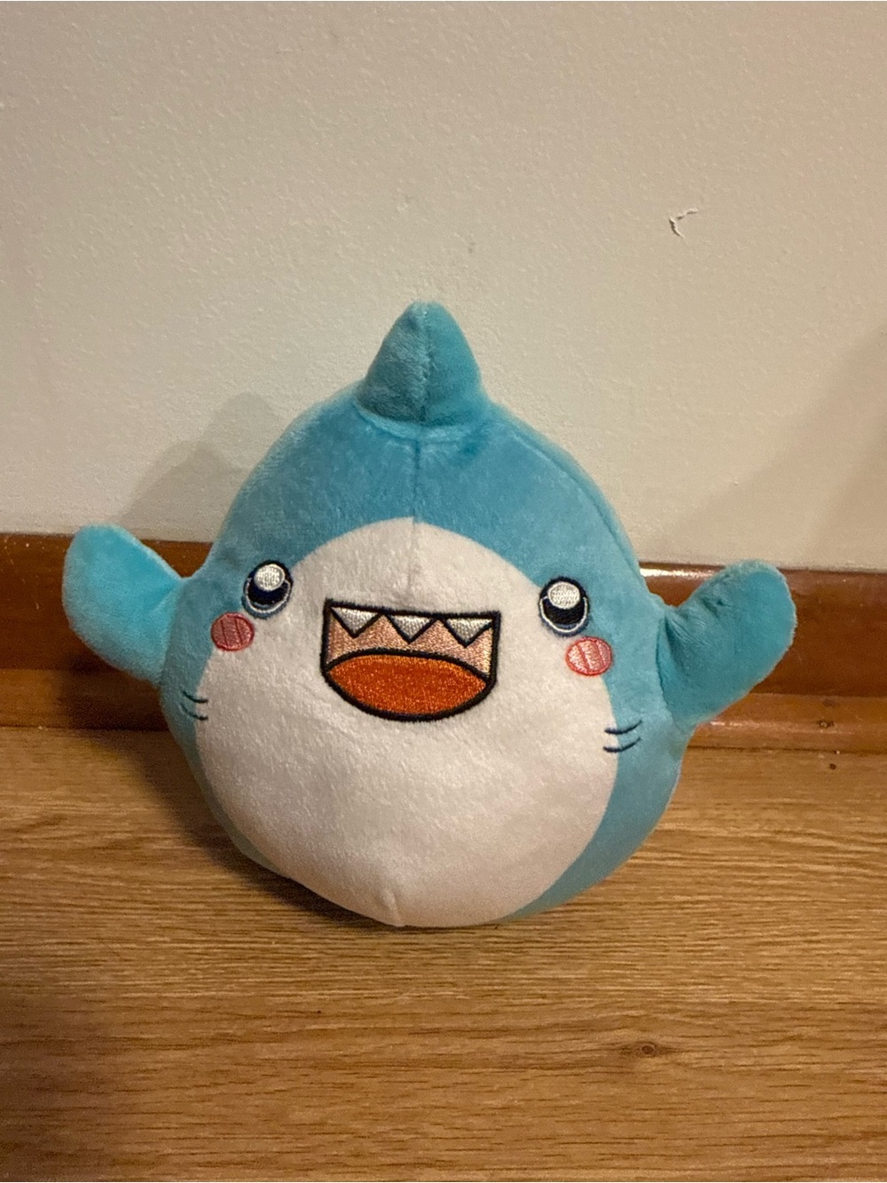 LankyBox 8" Plush Series 3 Thicc Shark Stuffed